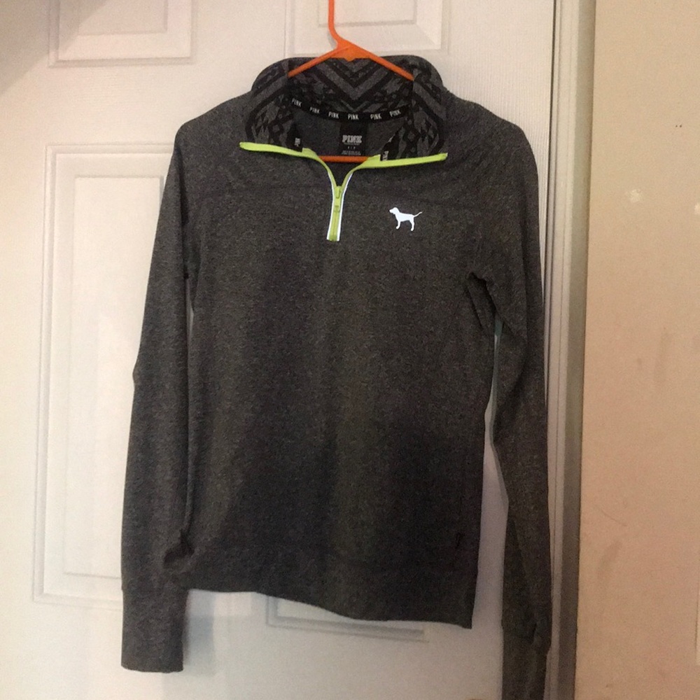 PINK vs pullover